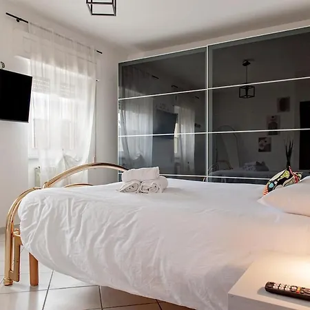 Free Parking - Quiet And Bright Center Livorno
