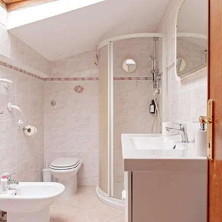 Free Parking - Quiet And Bright Center Appartement